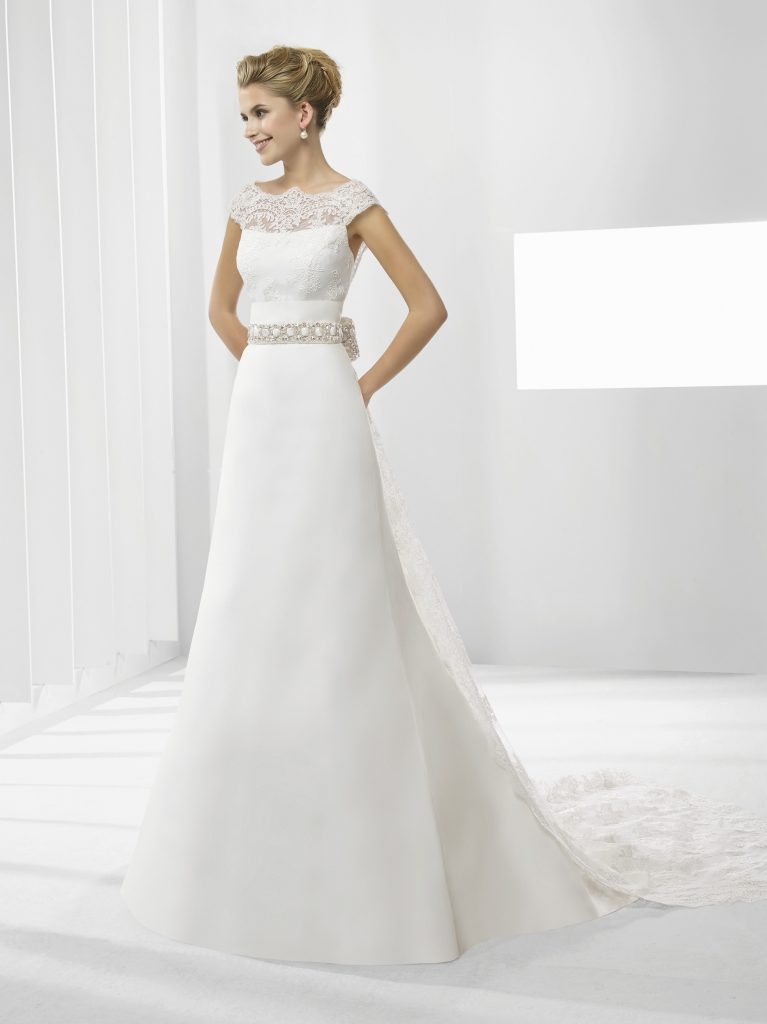 guía de telas para vestidos de novia: encaje - lluvia de arroz