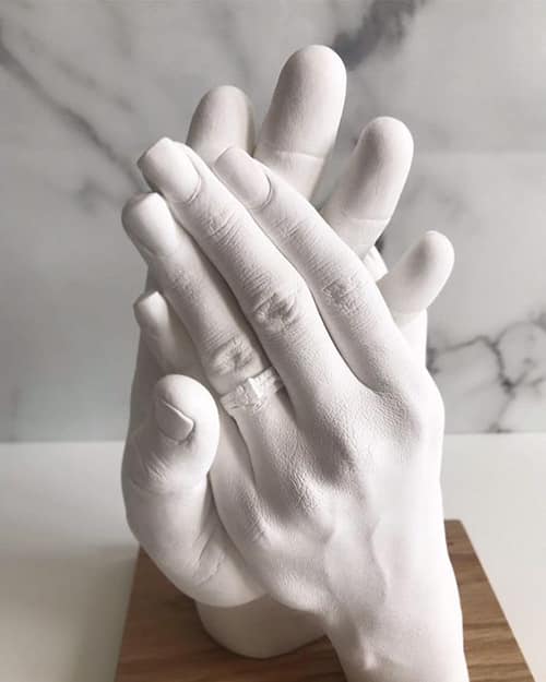 Escultura de manos con tu pareja - Manos Entrelazadas - Regalo pareja prometida