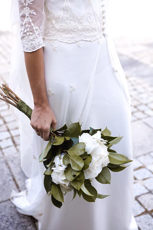 Vestido de novia con encaje - vestidos de novia 2021 - tienda de vestidos de novia en Vigo